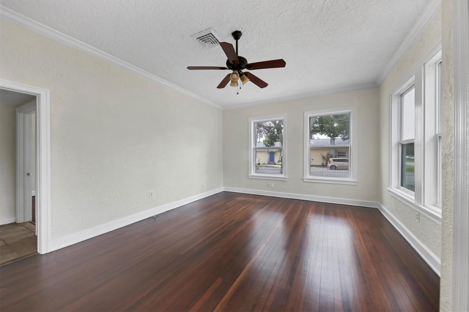 Image 7 of 41 For 2906 9th Avenue W