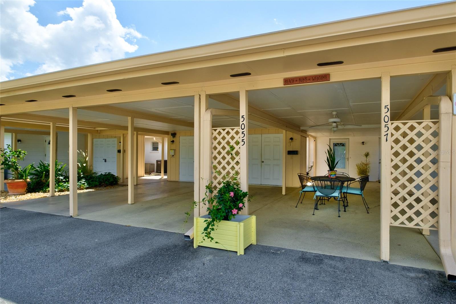 Details for 5055 Live Oak Circle, BRADENTON, FL 34207