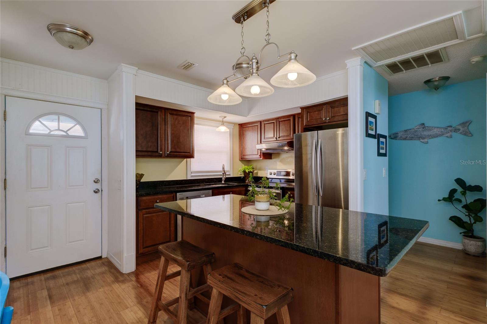 Image 10 of 51 For 5055 Live Oak Circle