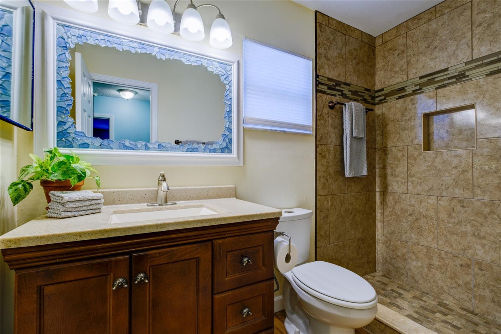 Image 30 of 51 For 5055 Live Oak Circle