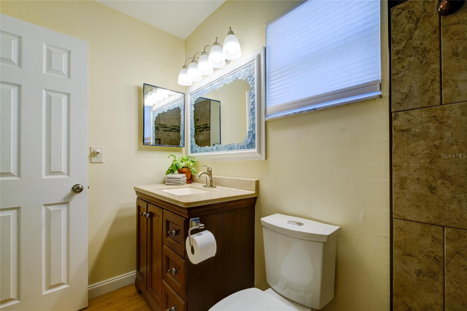 Image 31 of 51 For 5055 Live Oak Circle