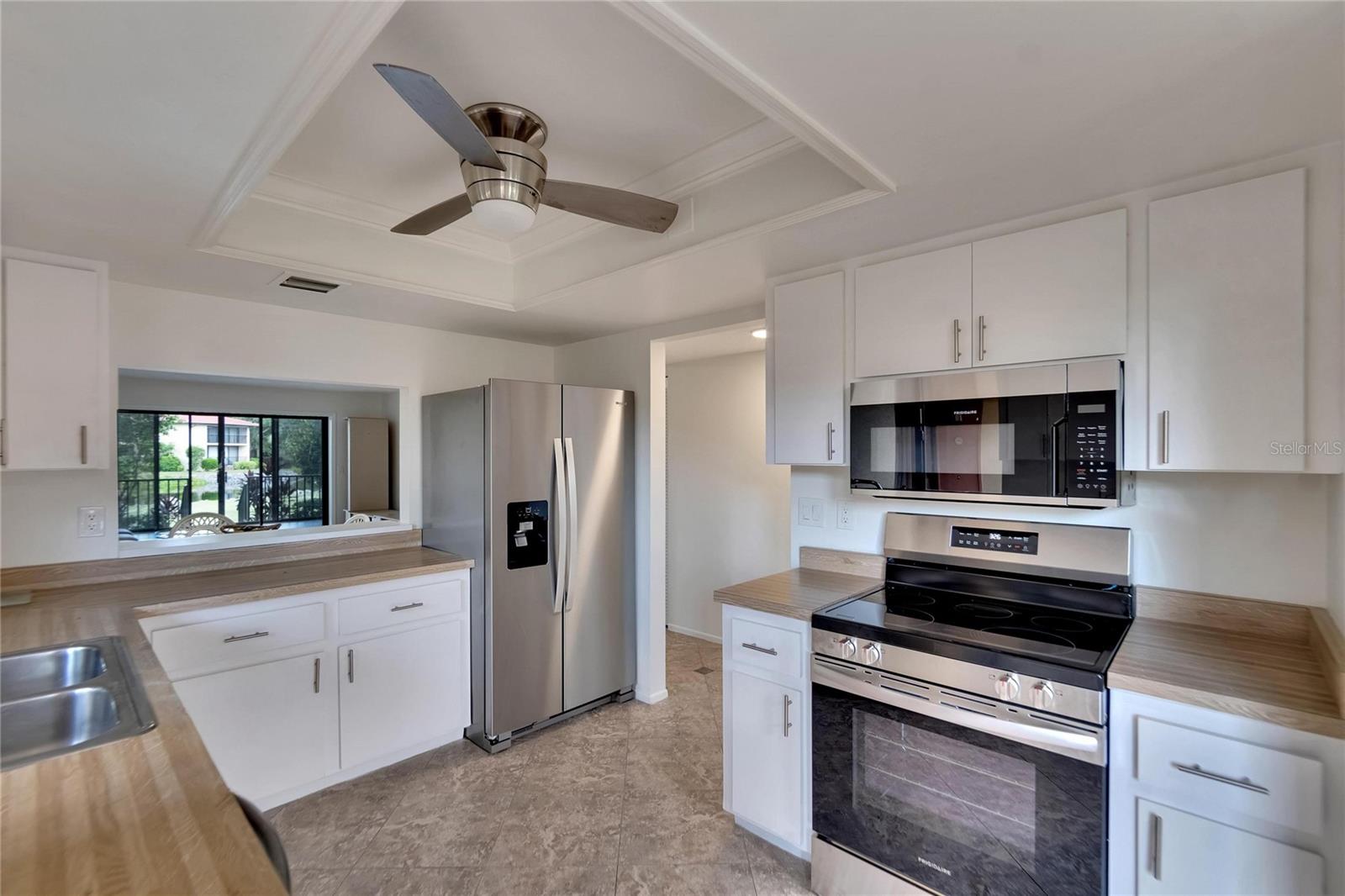 Image 11 of 59 For 3415 Wild Oak Bay Boulevard 427