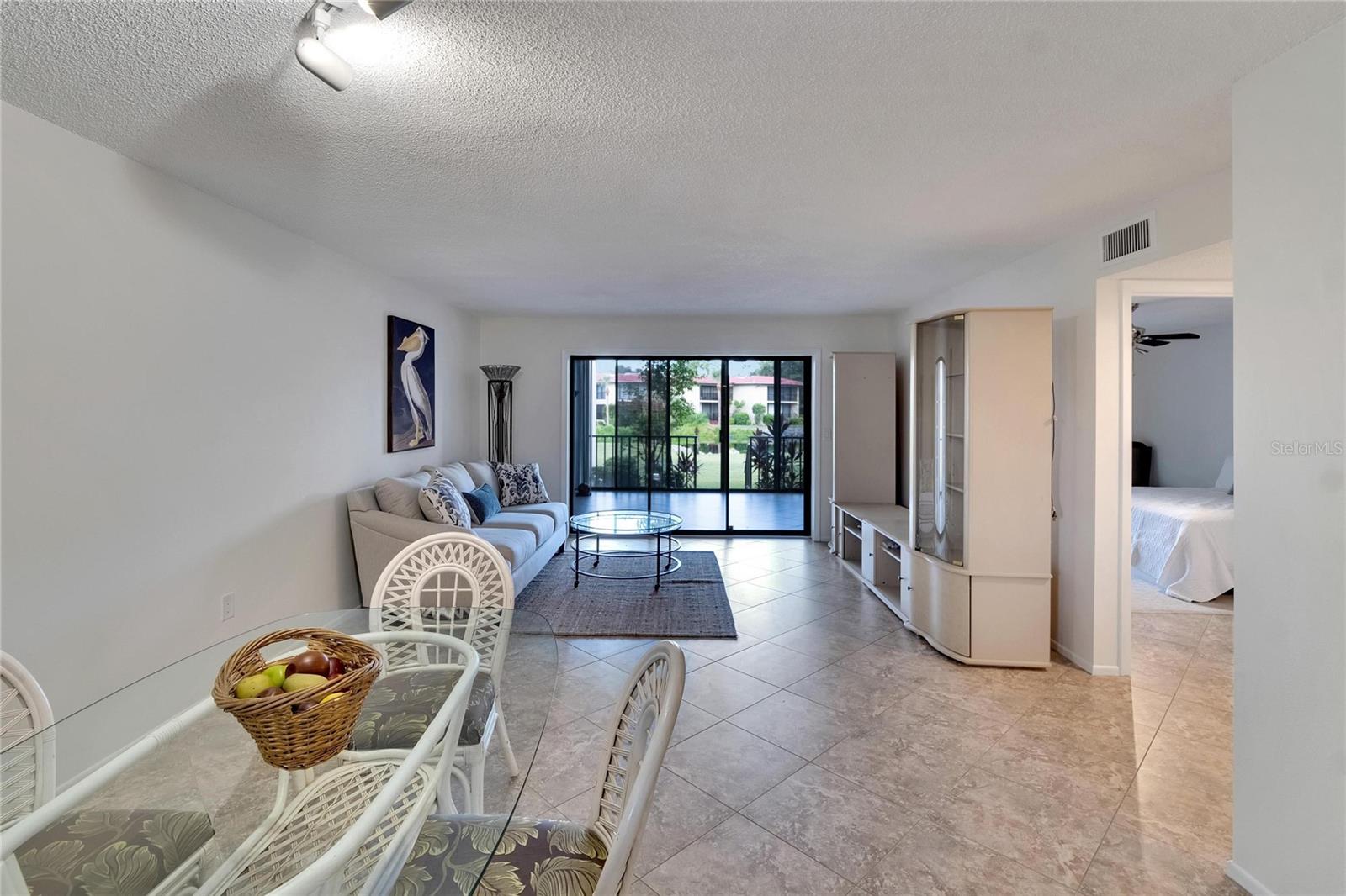 Image 15 of 59 For 3415 Wild Oak Bay Boulevard 427