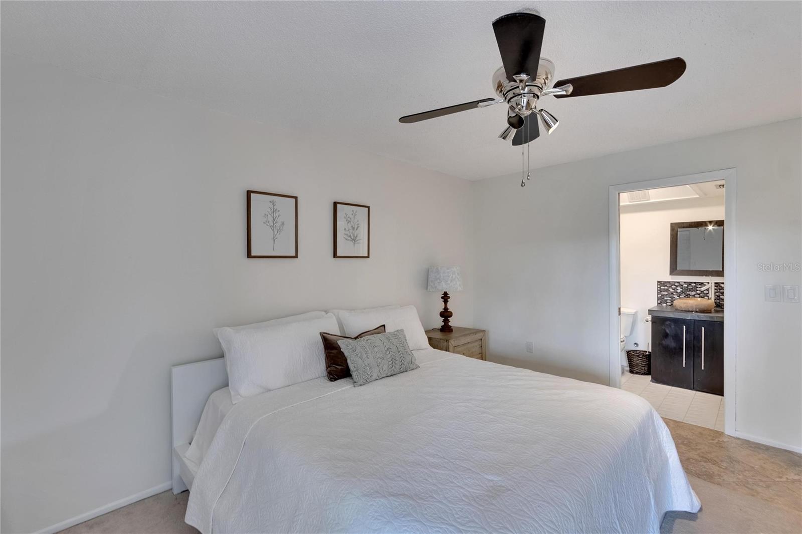 Image 22 of 59 For 3415 Wild Oak Bay Boulevard 427