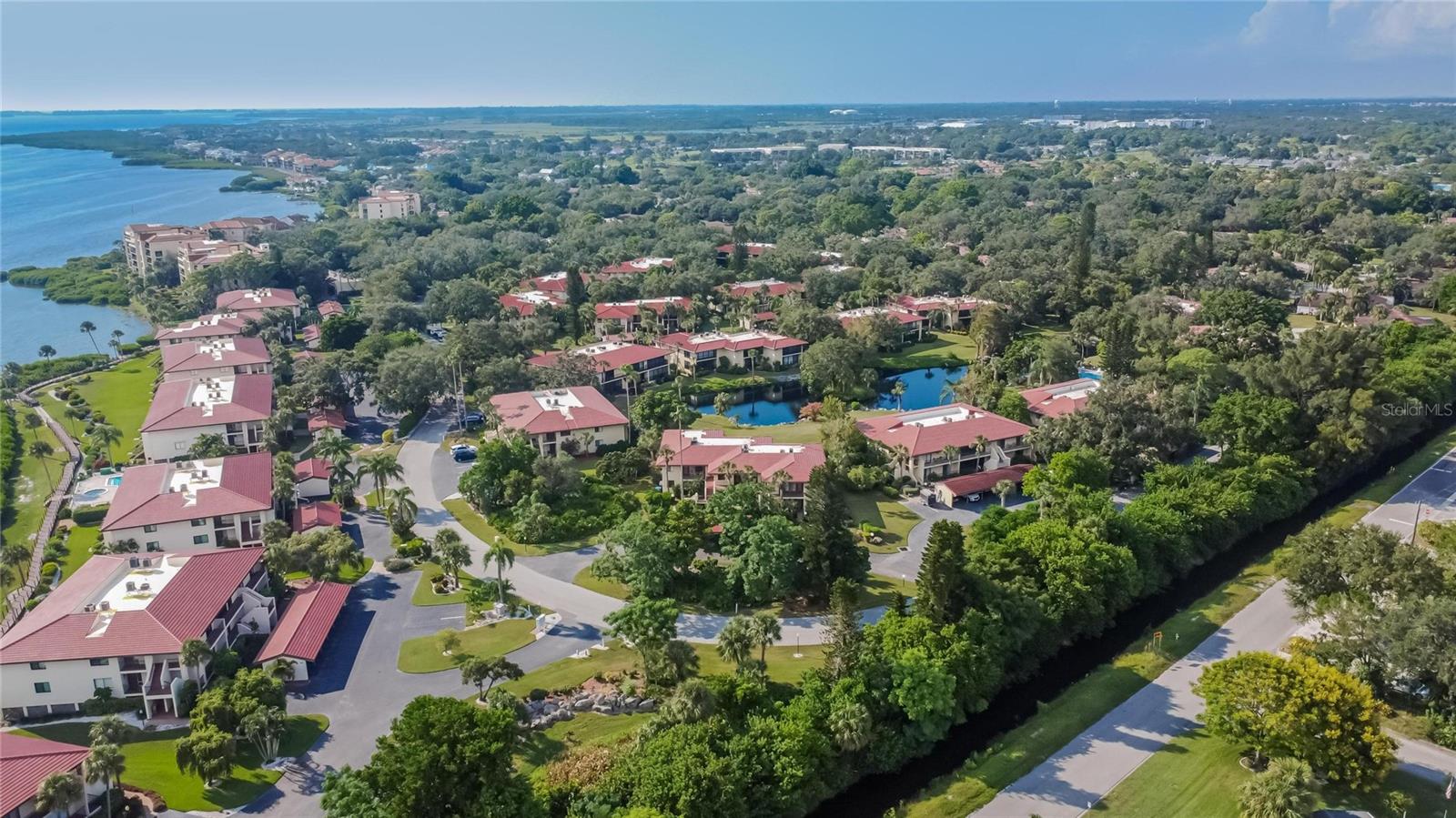 Image 6 of 59 For 3415 Wild Oak Bay Boulevard 427