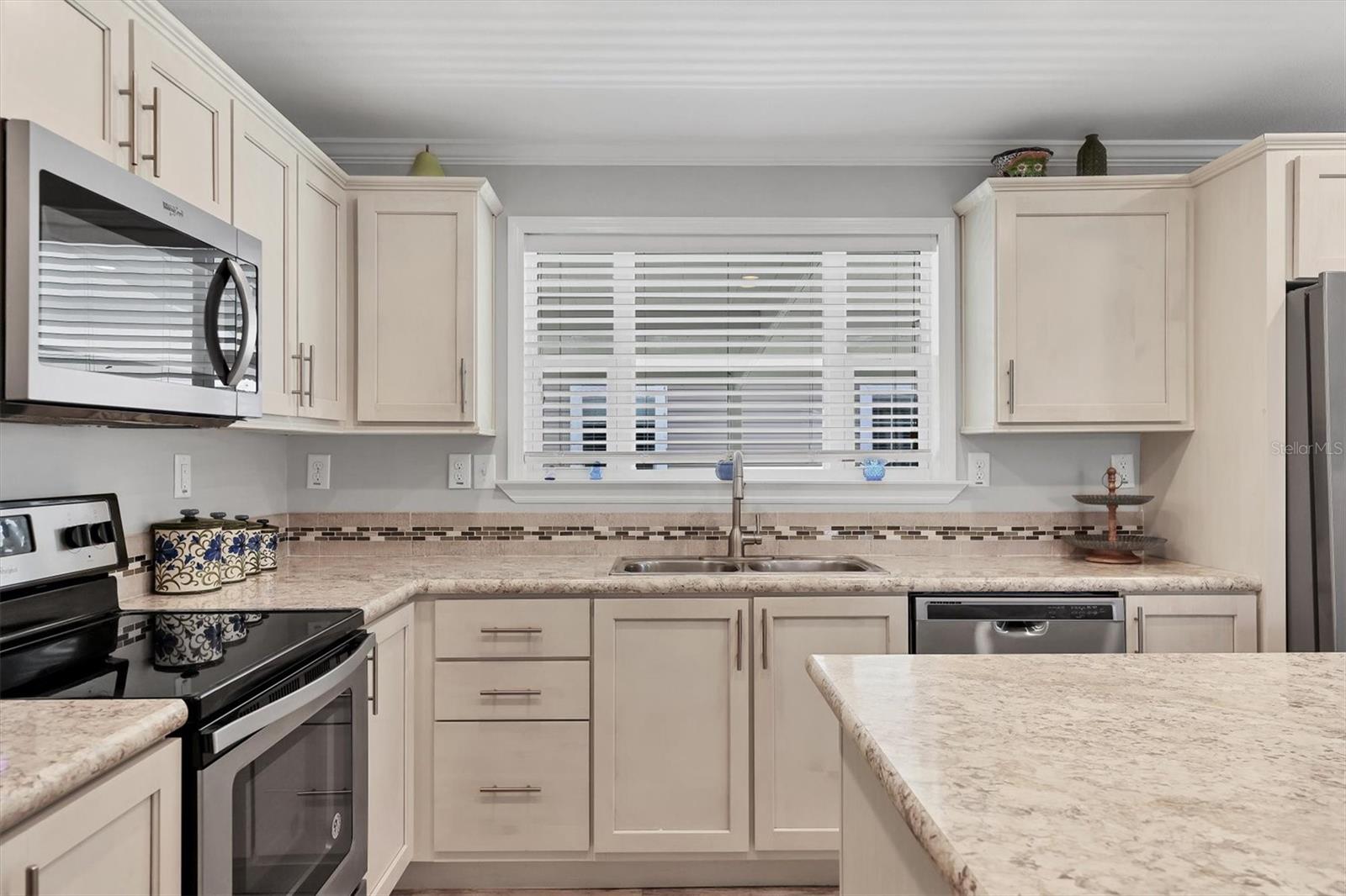Image 12 of 40 For 3432 71st Avenue E