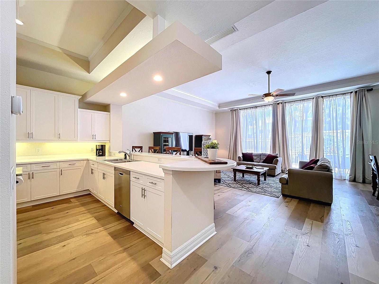 Image 22 of 98 For 3409 54th Drive W 103