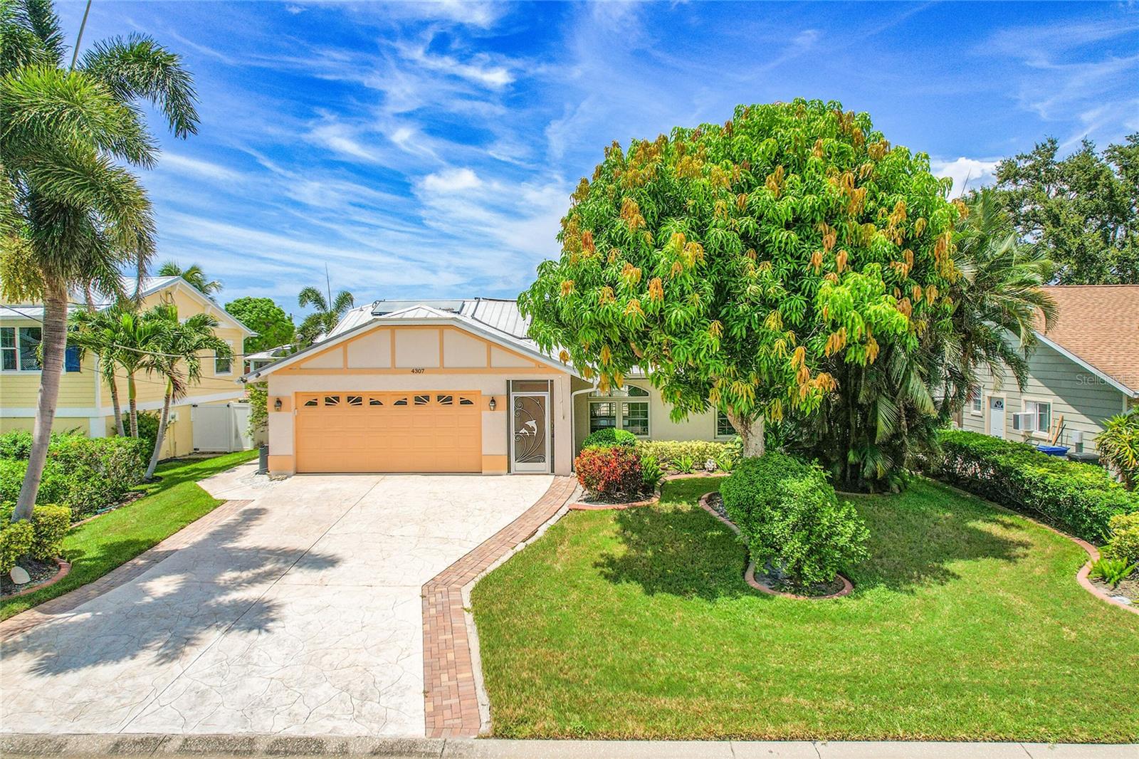 Details for 4307 3rd Avenue Ne, BRADENTON, FL 34208