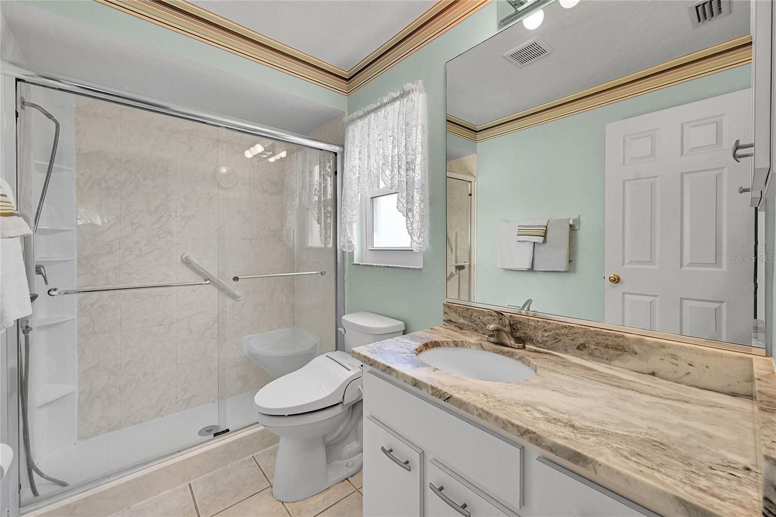 Image 22 of 47 For 4307 3rd Avenue Ne