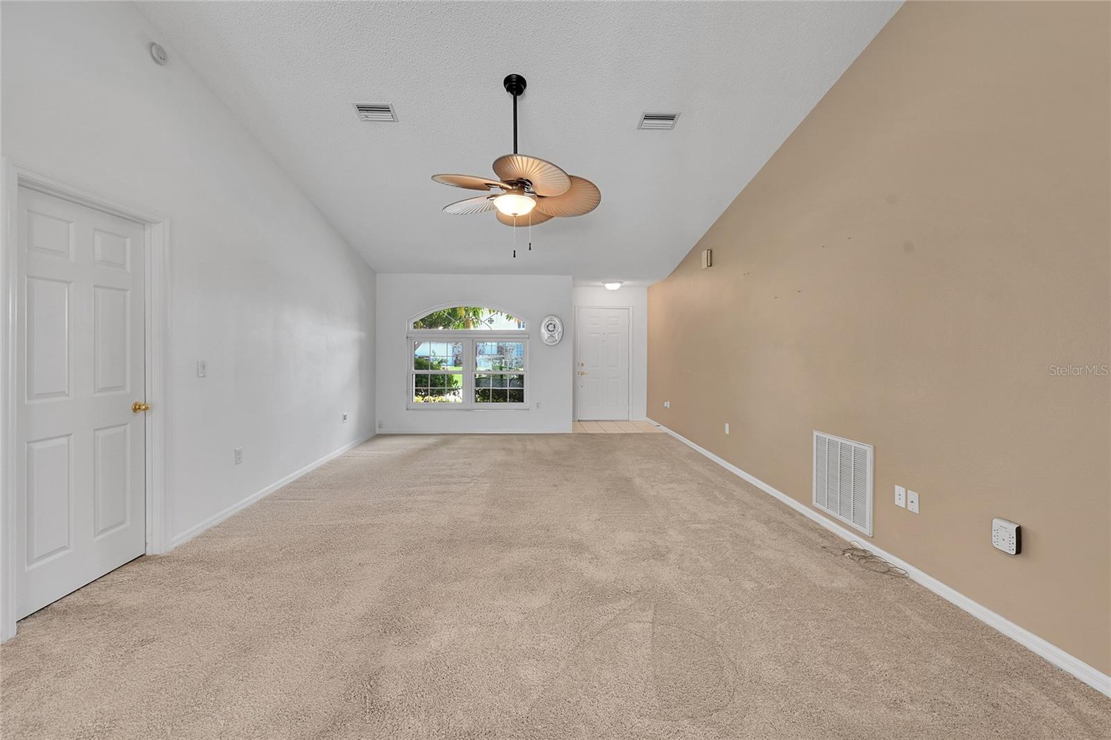 Image 7 of 47 For 4307 3rd Avenue Ne