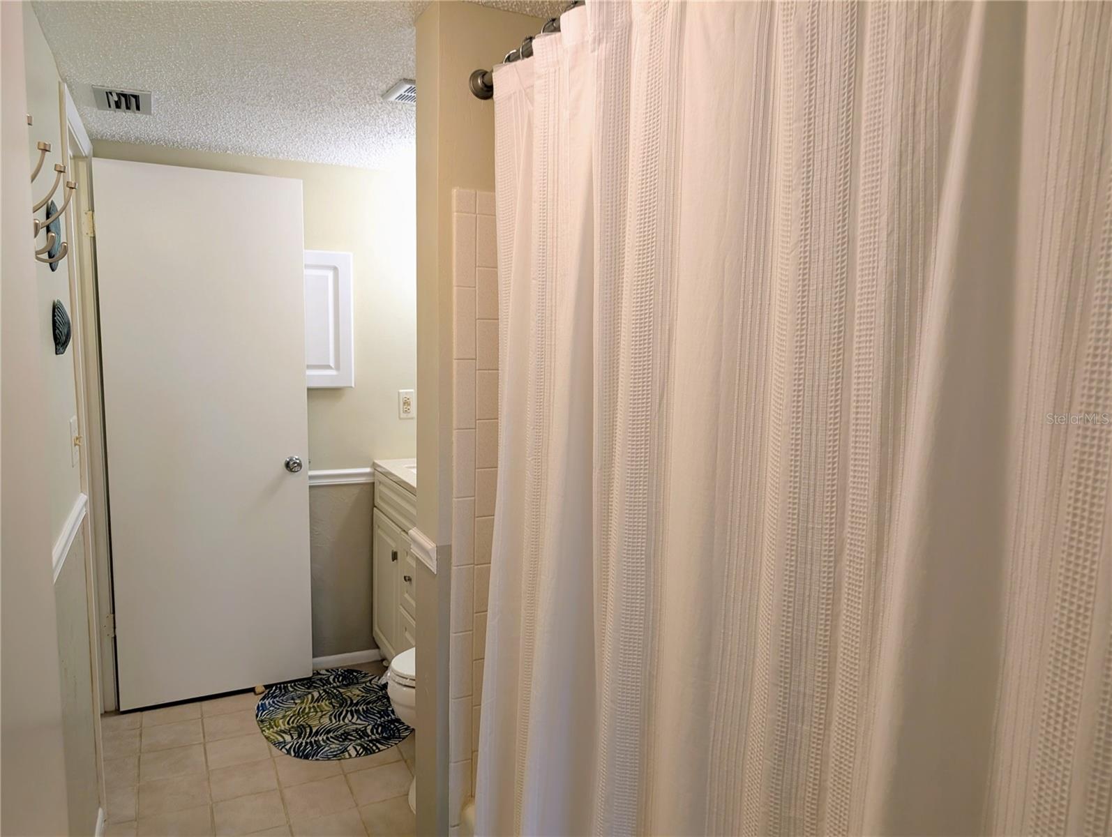 Image 20 of 47 For 3568 Lake Bayshore Drive K-205