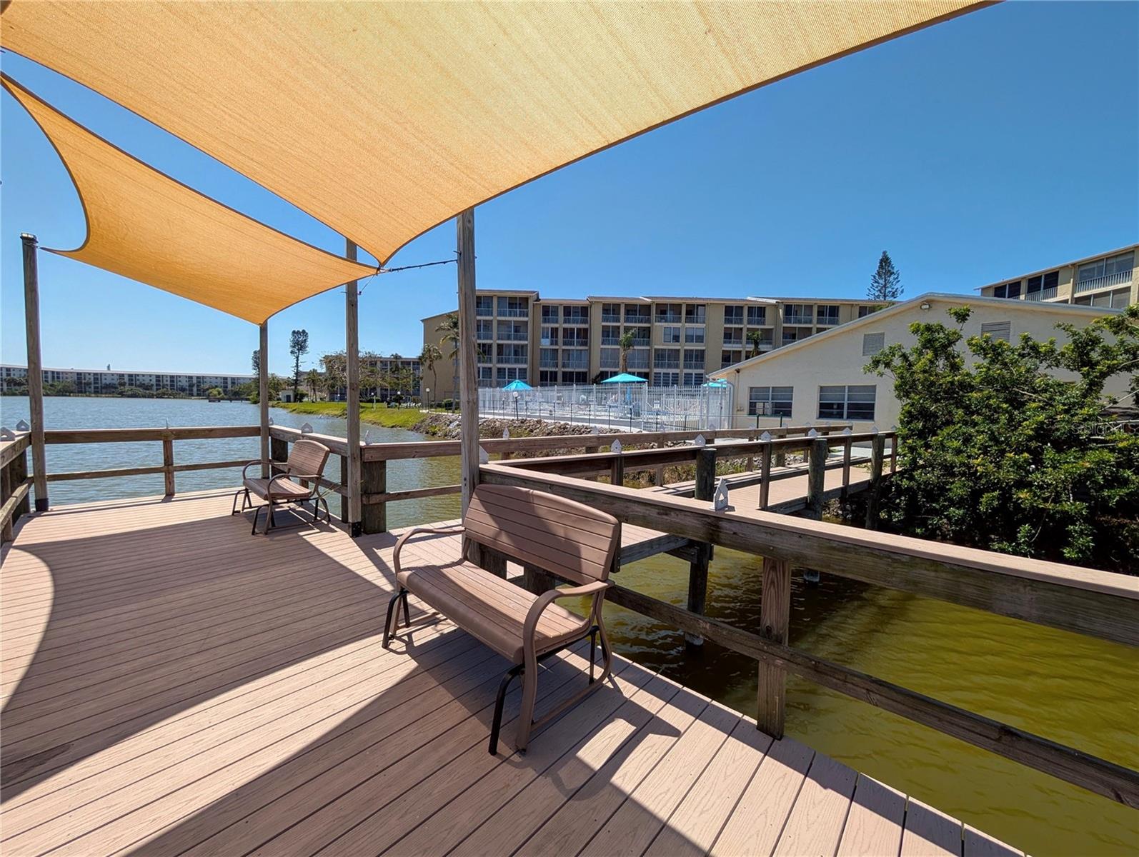Image 32 of 47 For 3568 Lake Bayshore Drive K-205