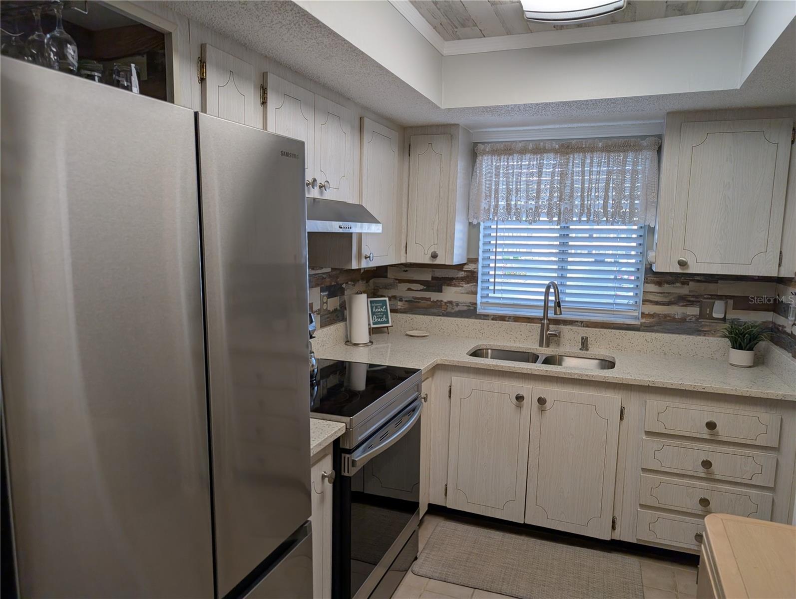 Image 4 of 47 For 3568 Lake Bayshore Drive K-205