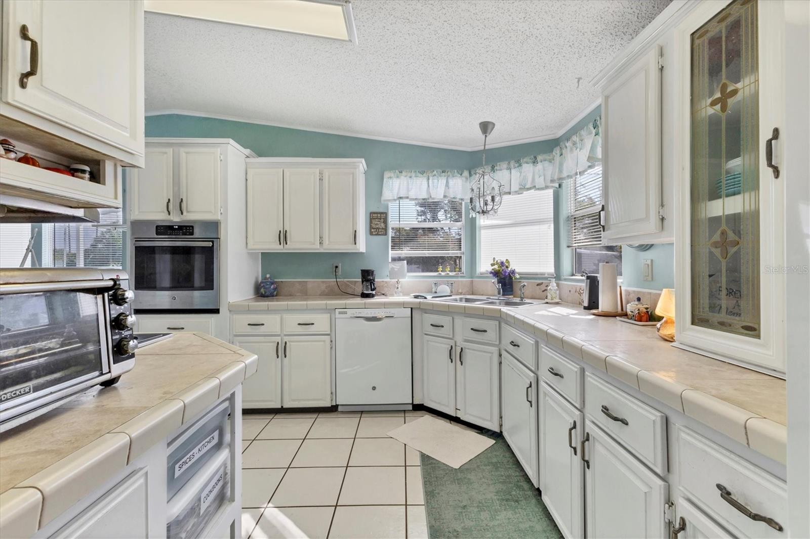 Image 15 of 35 For 6710 36th Avenue E 287