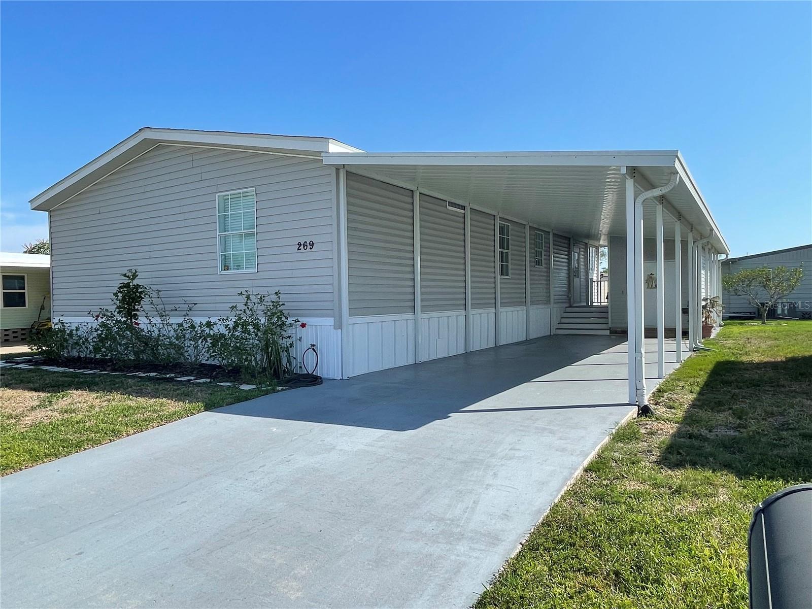 Image 18 of 44 For 269 Camelot Drive