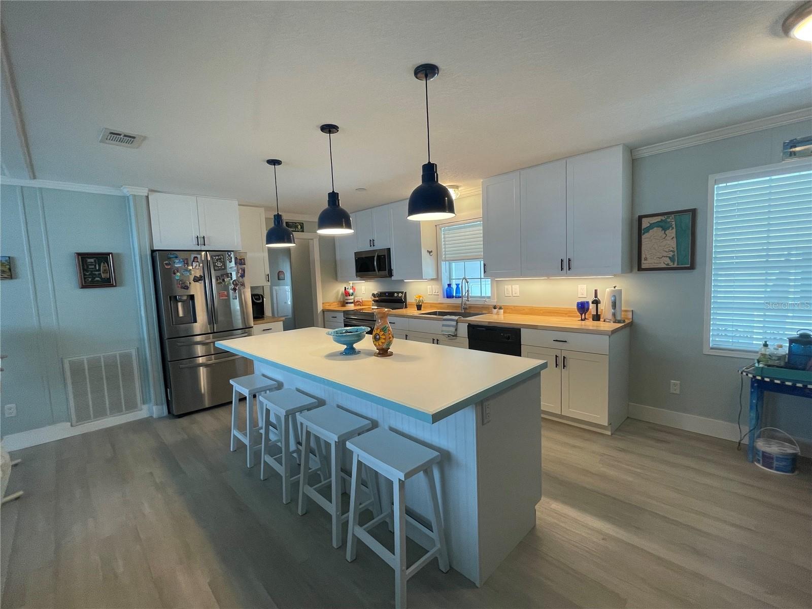 Image 2 of 44 For 269 Camelot Drive