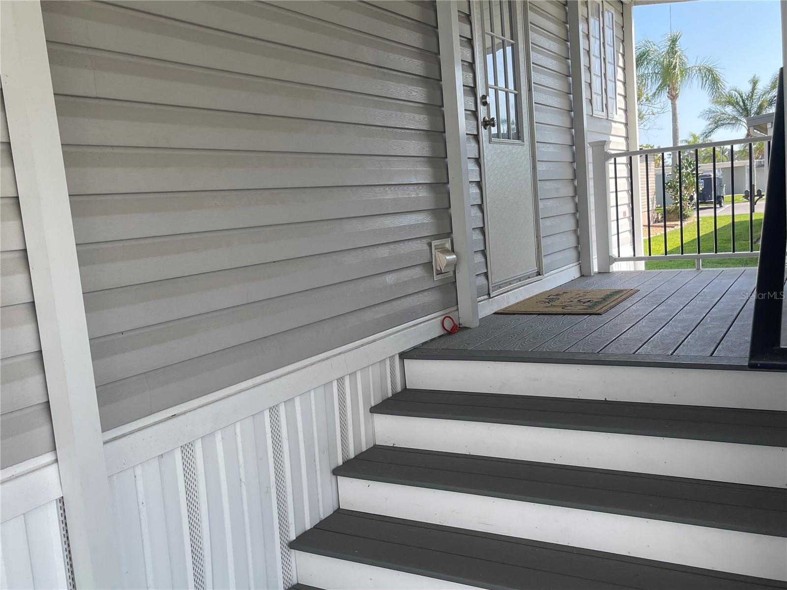 Image 20 of 44 For 269 Camelot Drive