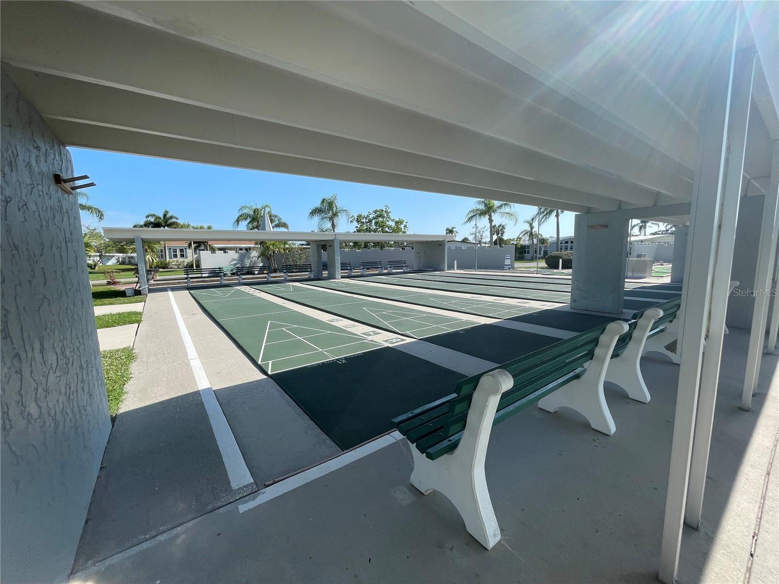 Image 22 of 44 For 269 Camelot Drive