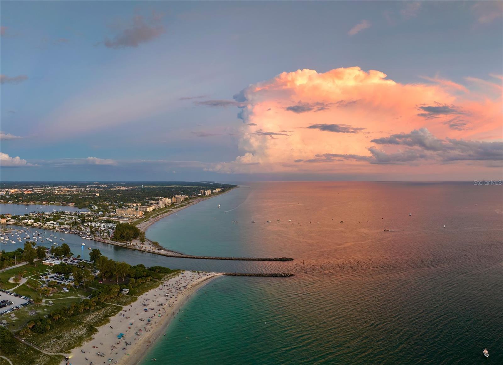 Image 33 of 44 For 269 Camelot Drive