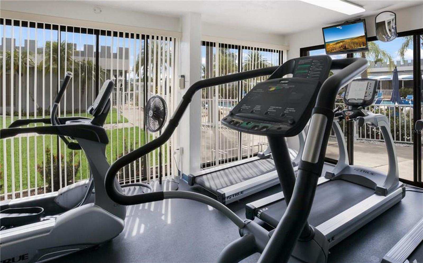 Image 39 of 44 For 269 Camelot Drive