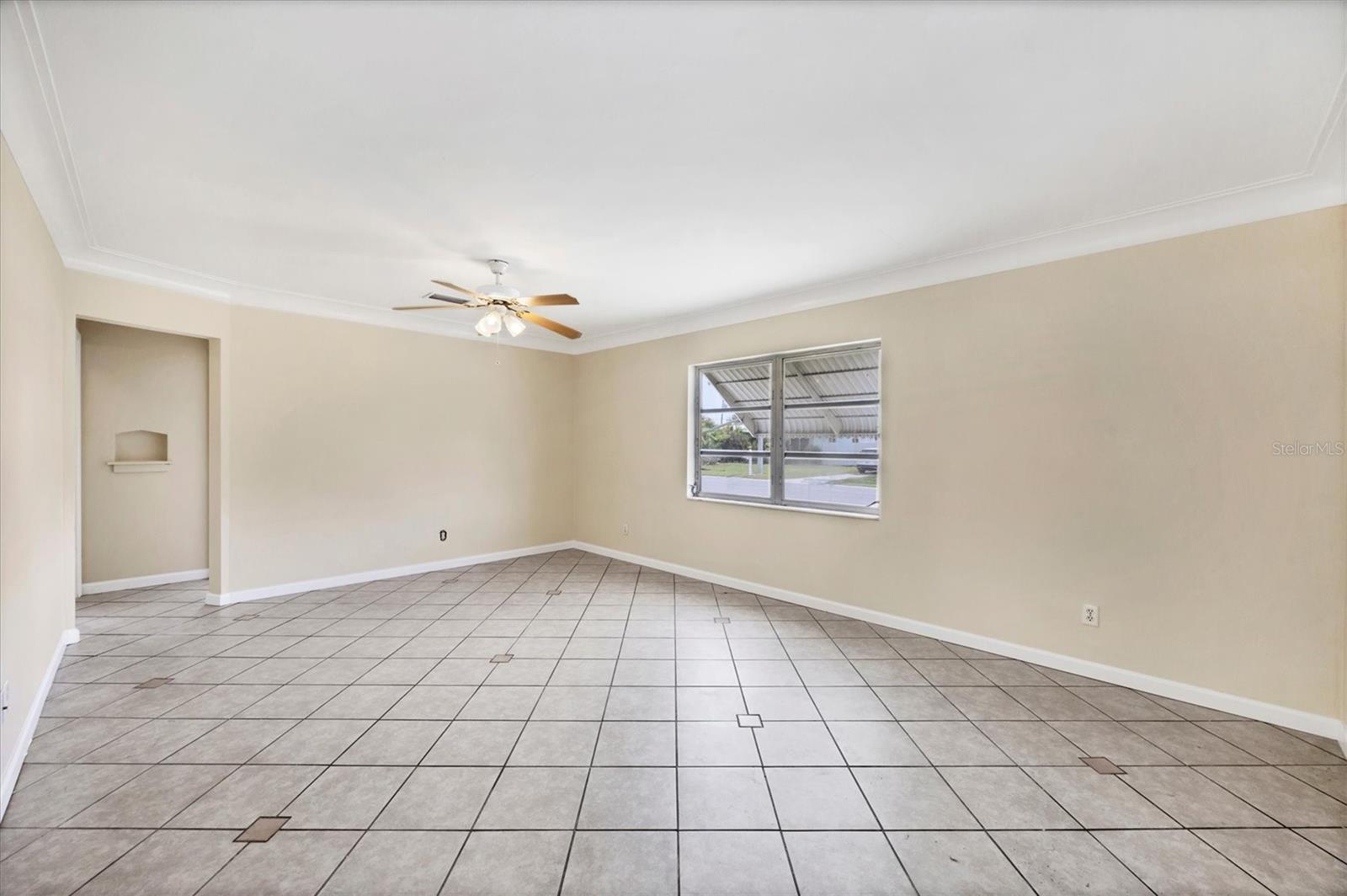 Image 4 of 24 For 4508 Mineola Street