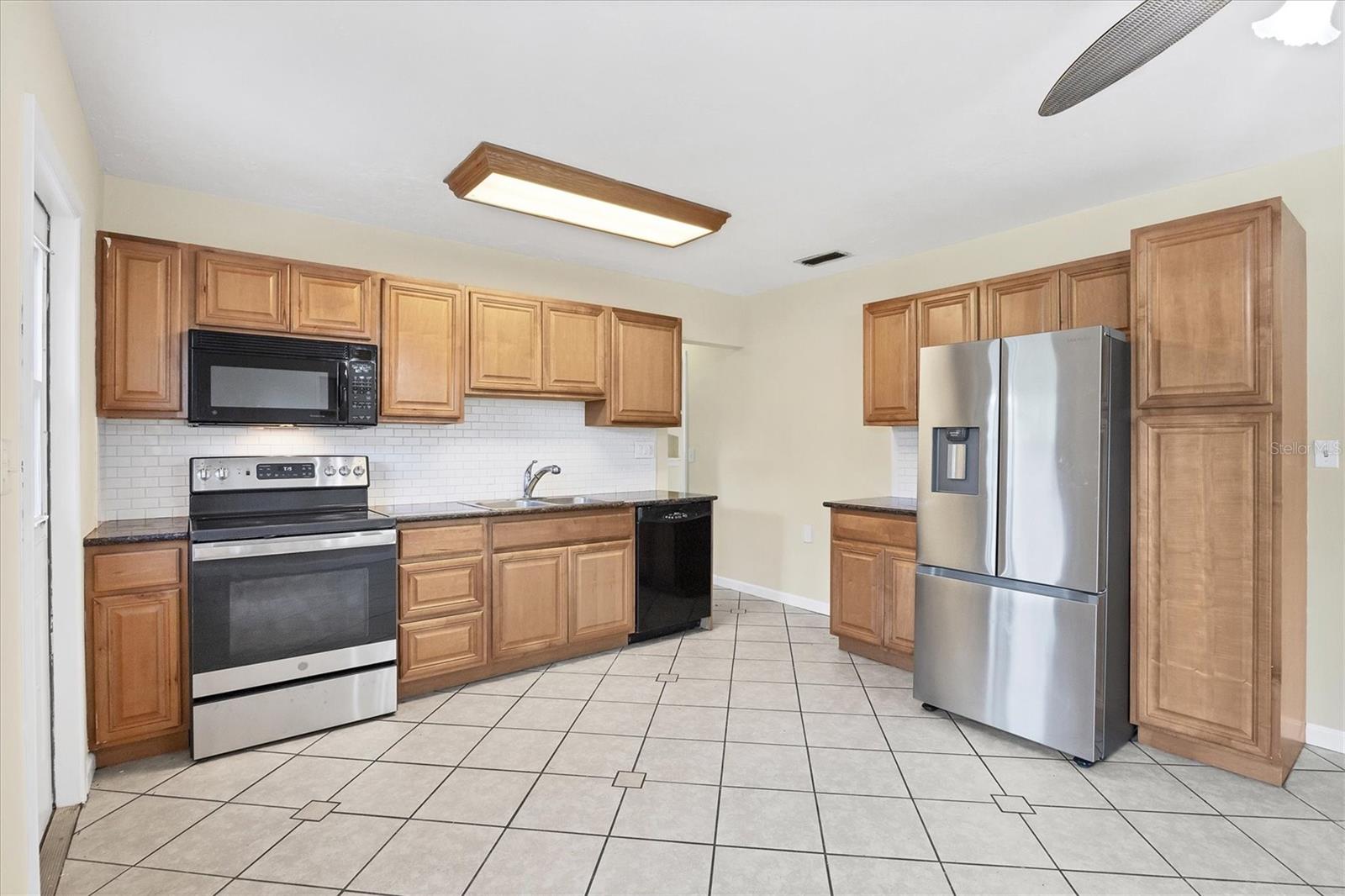 Image 8 of 24 For 4508 Mineola Street
