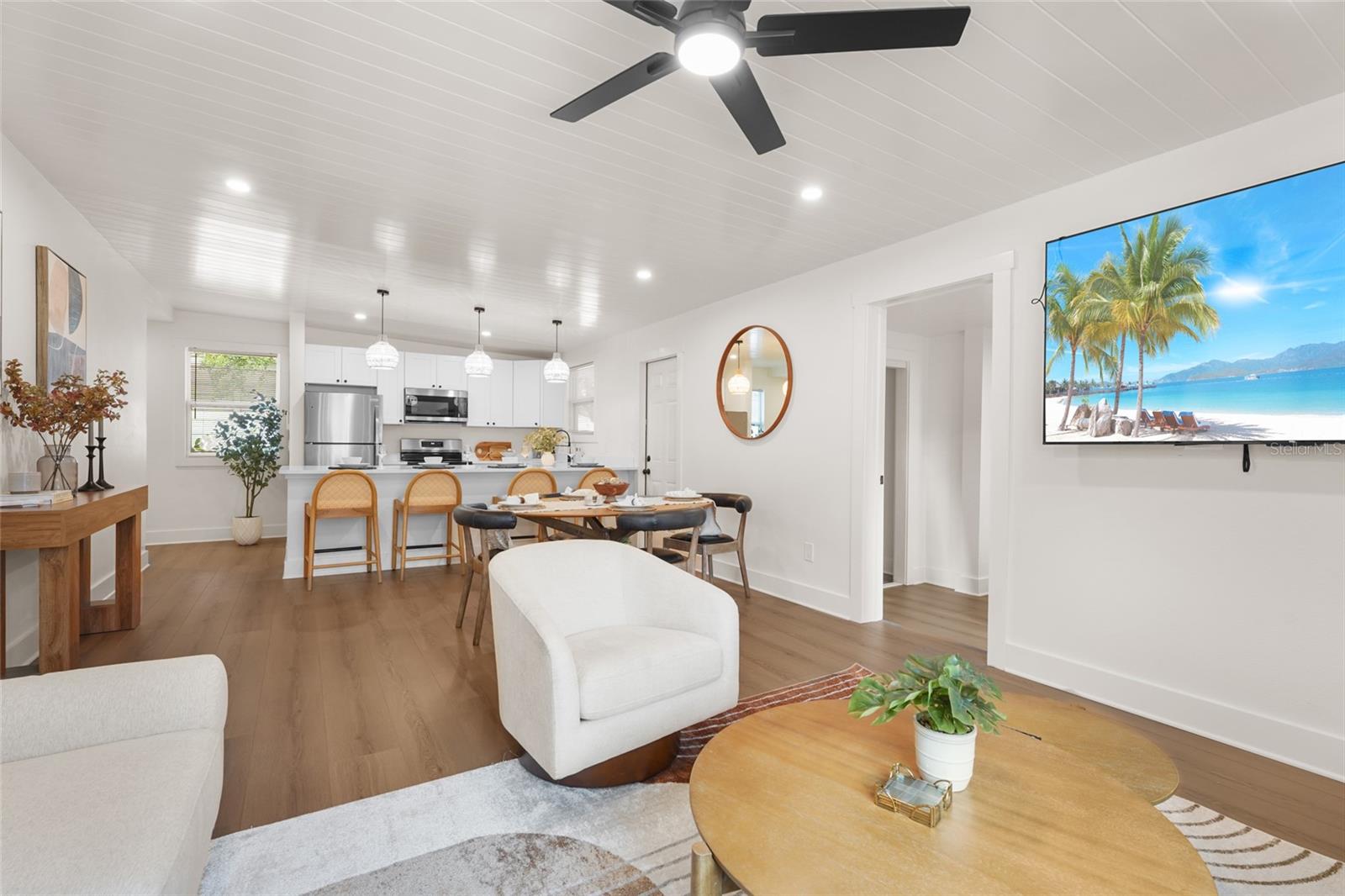 Image 21 of 94 For 3716 7th Avenue W