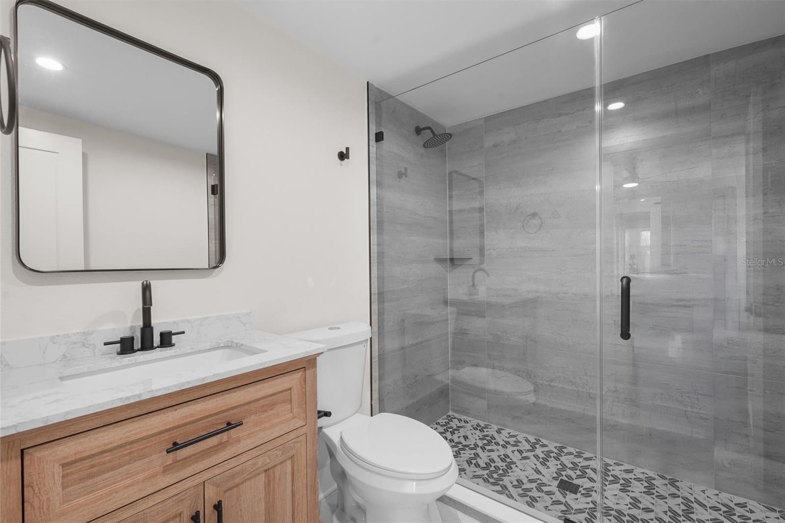 Image 25 of 94 For 3716 7th Avenue W