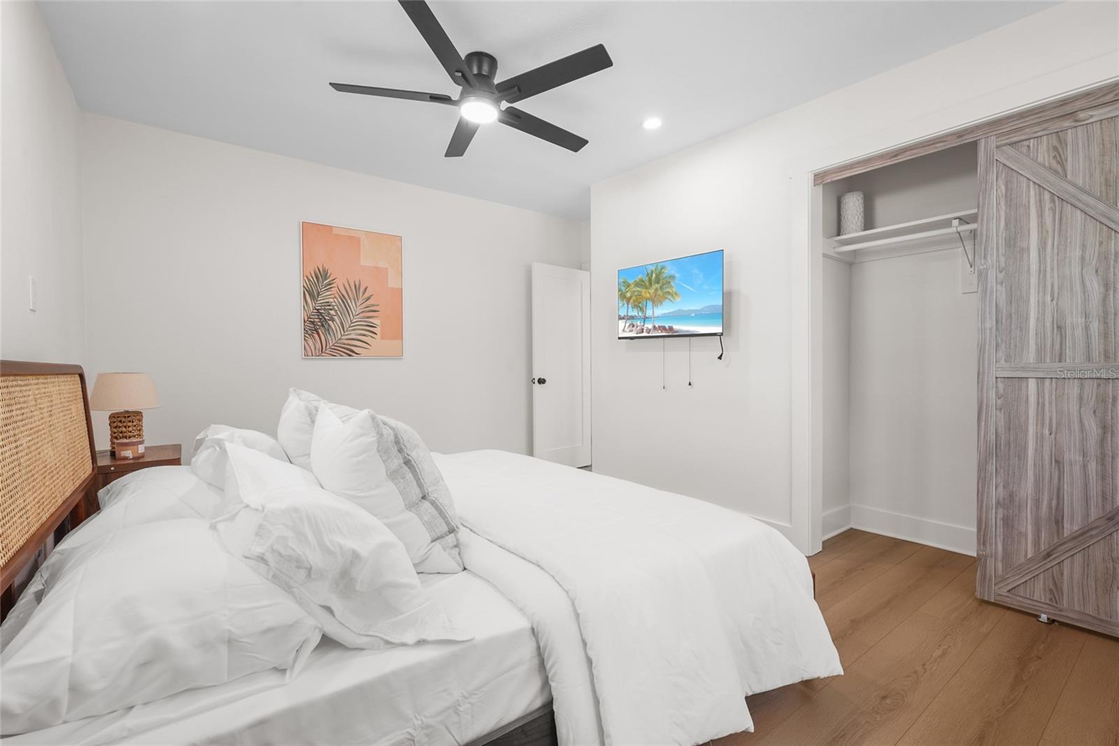 Image 30 of 94 For 3716 7th Avenue W