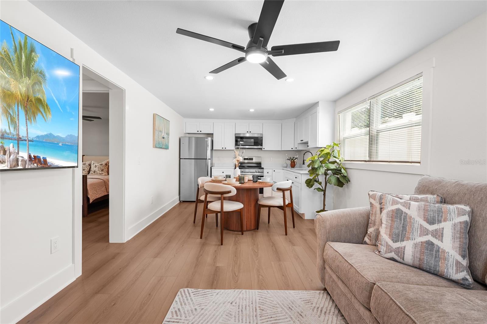 Image 39 of 94 For 3716 7th Avenue W