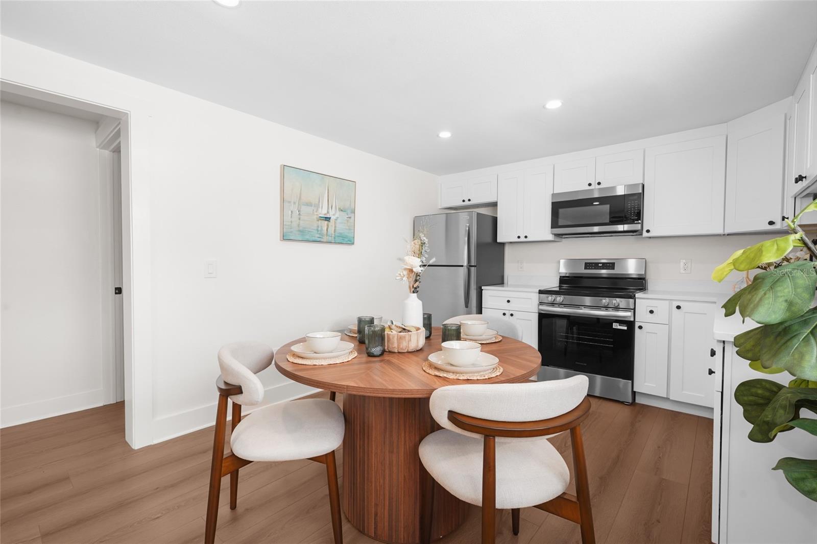 Image 41 of 94 For 3716 7th Avenue W