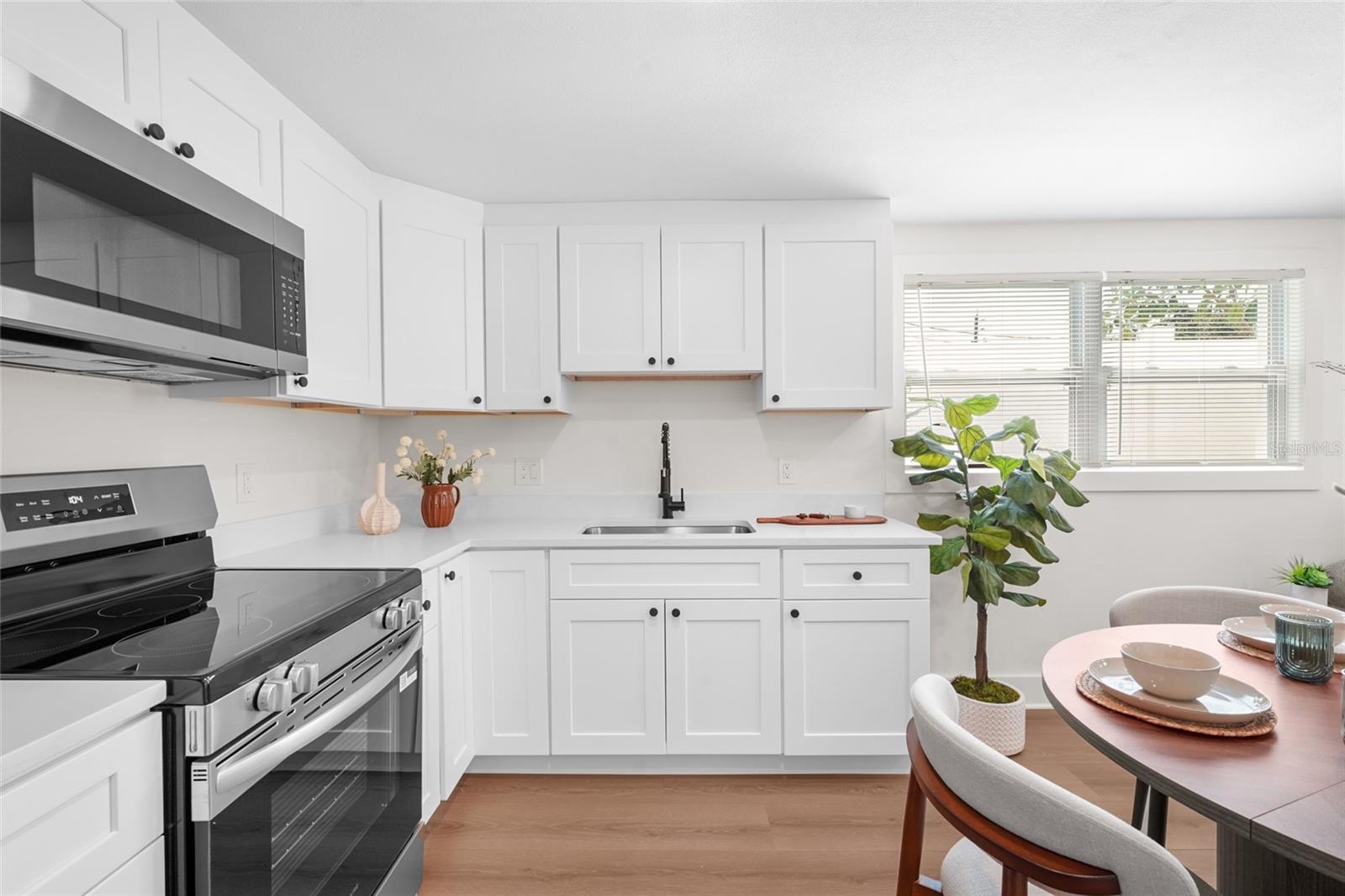 Image 45 of 94 For 3716 7th Avenue W