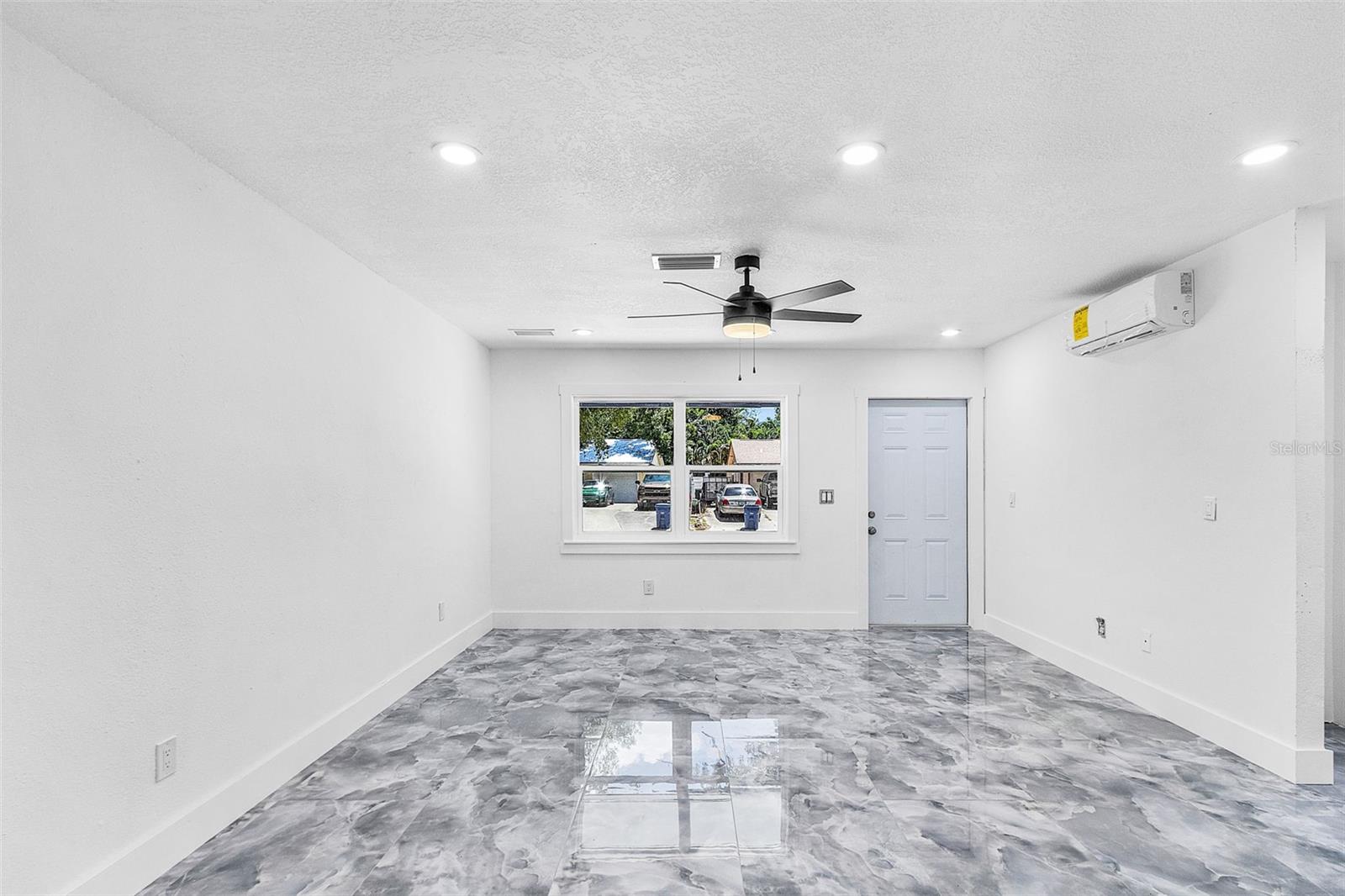 Image 12 of 16 For 3938 Vana Drive
