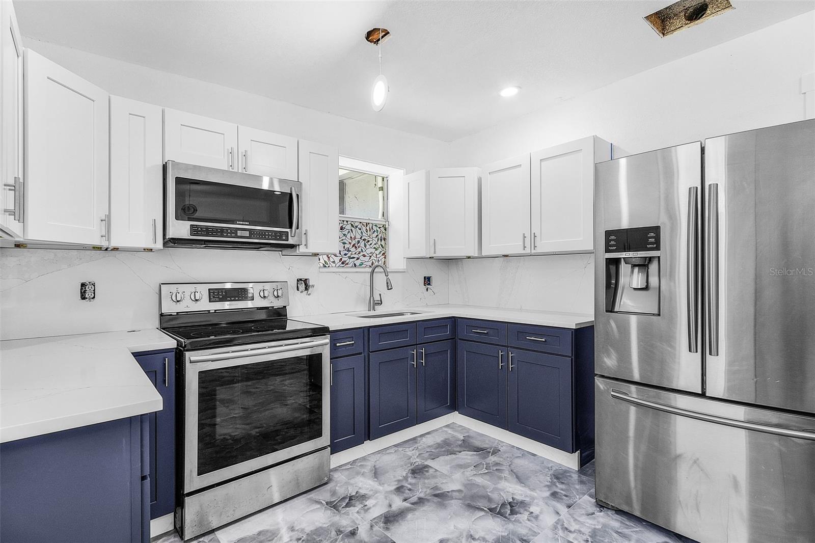 Image 4 of 16 For 3938 Vana Drive