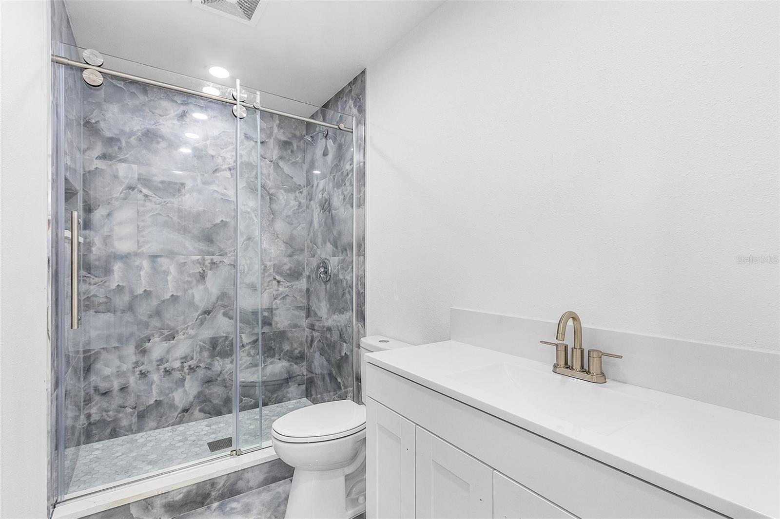 Image 7 of 16 For 3938 Vana Drive