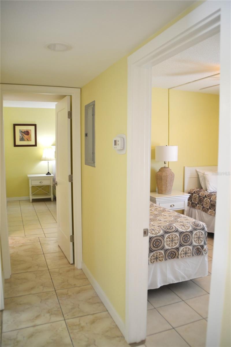 Image 12 of 30 For 1275 Tarpon Center Drive 107