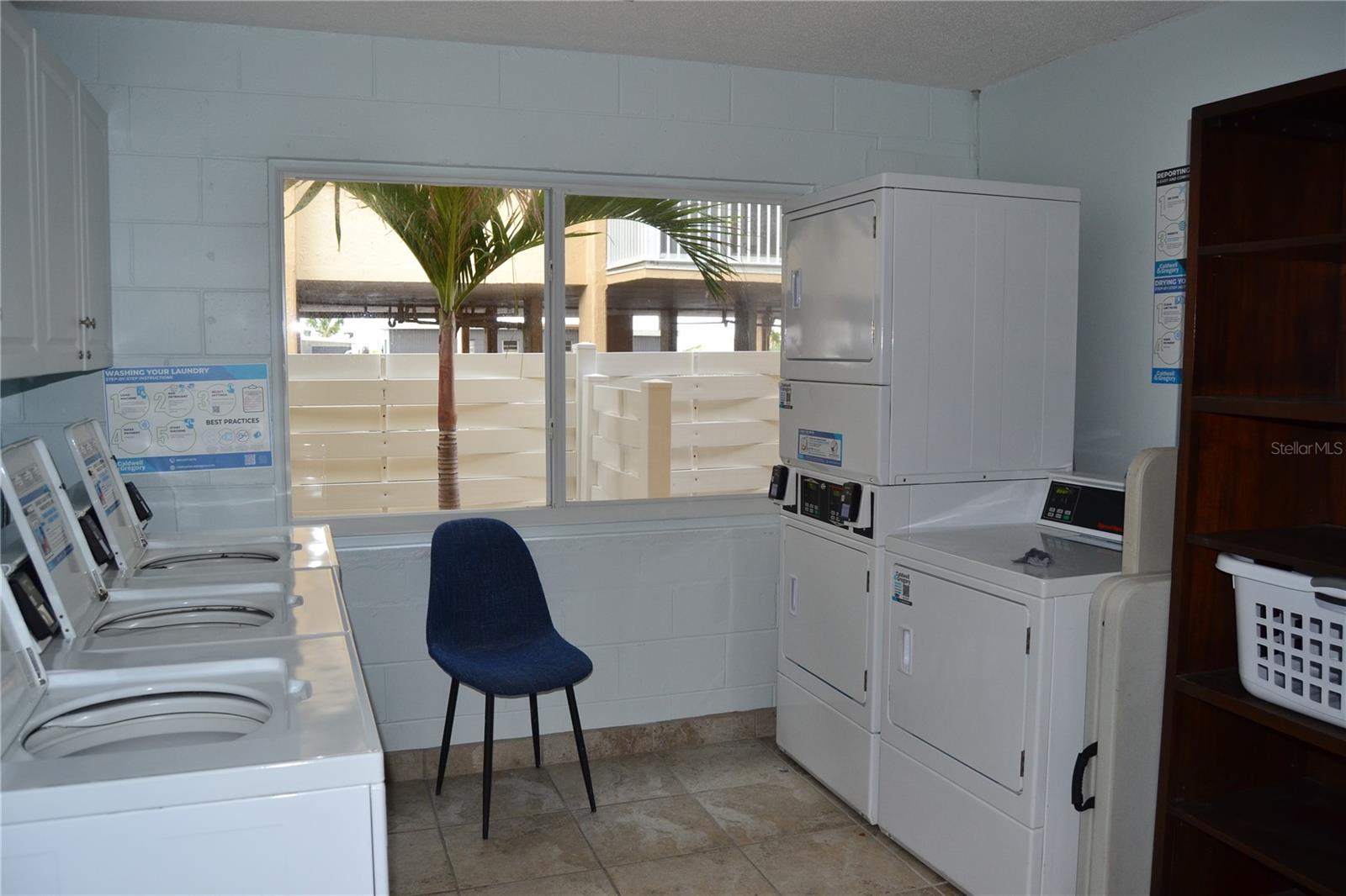Image 26 of 30 For 1275 Tarpon Center Drive 107