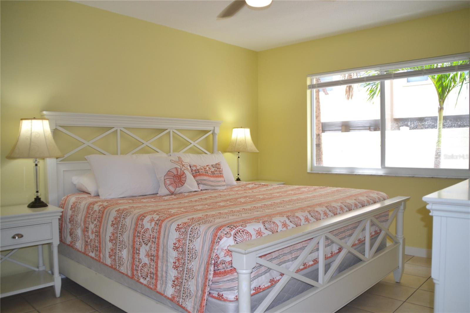 Image 7 of 30 For 1275 Tarpon Center Drive 107