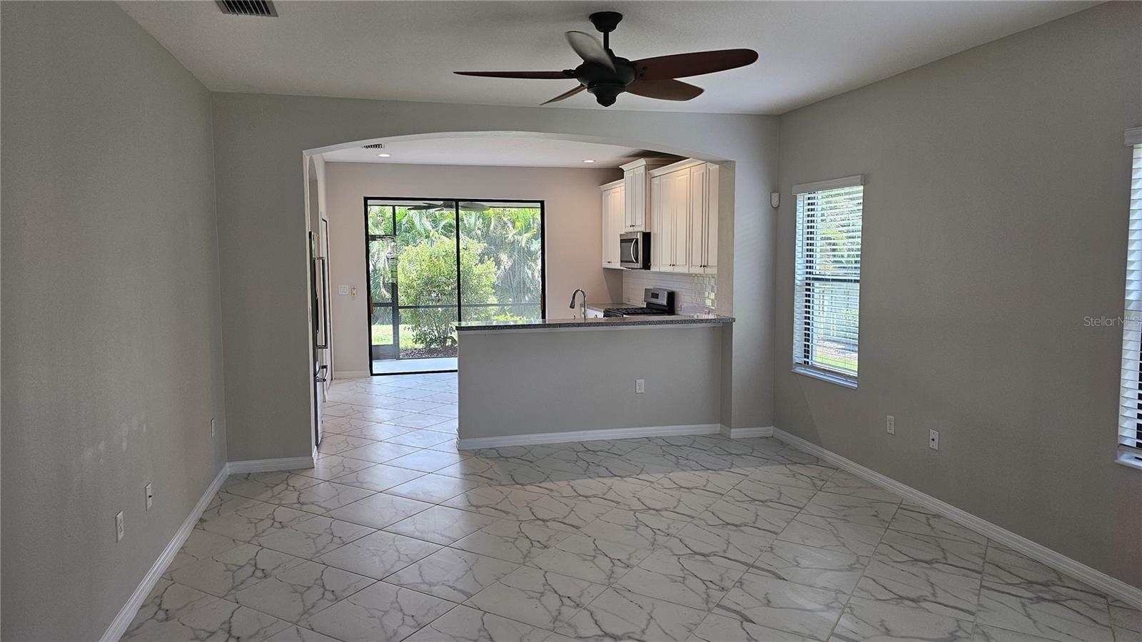 Image 25 of 34 For 447 Casalino Drive