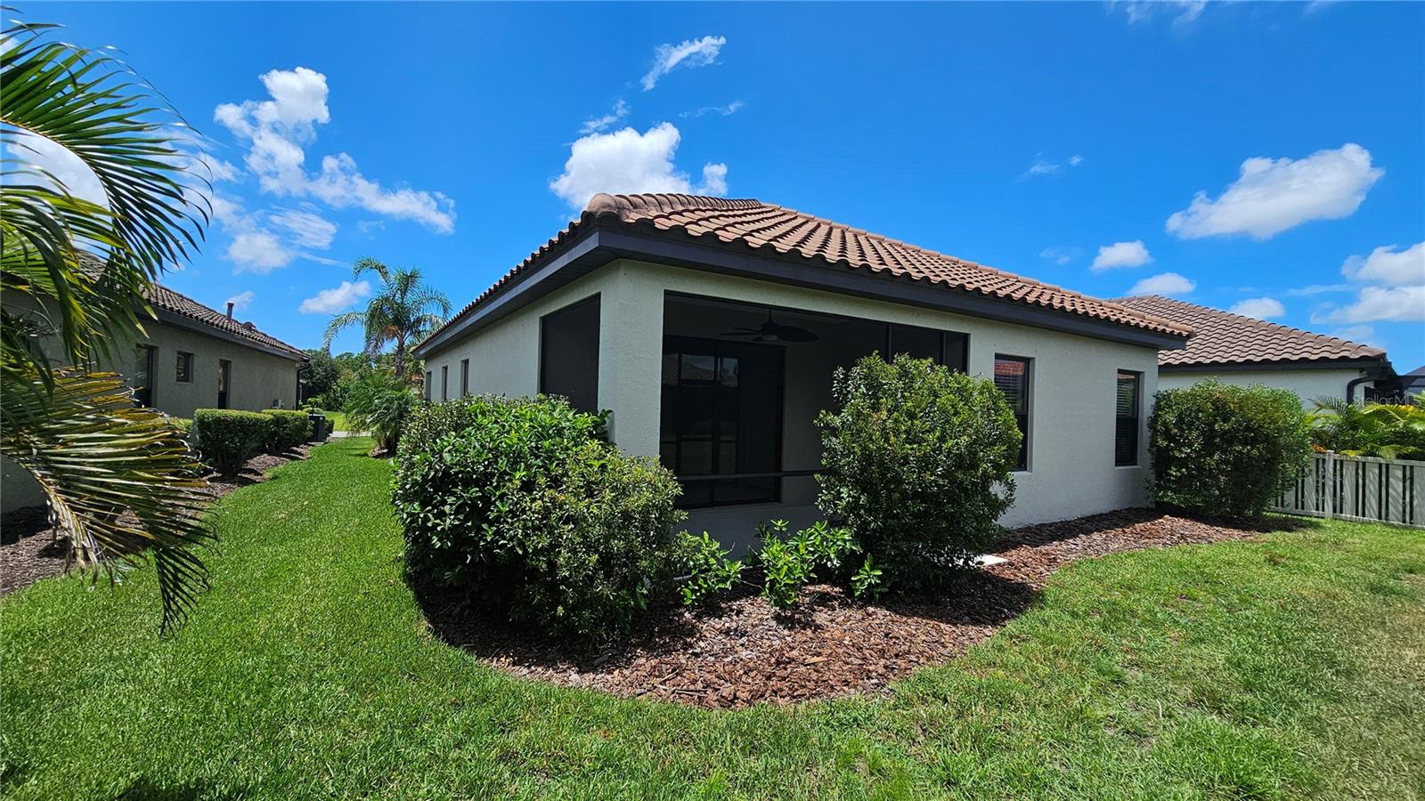 Image 27 of 34 For 447 Casalino Drive