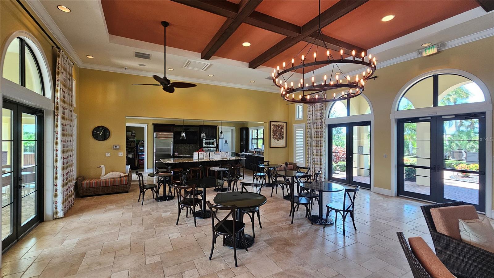 Image 31 of 34 For 447 Casalino Drive