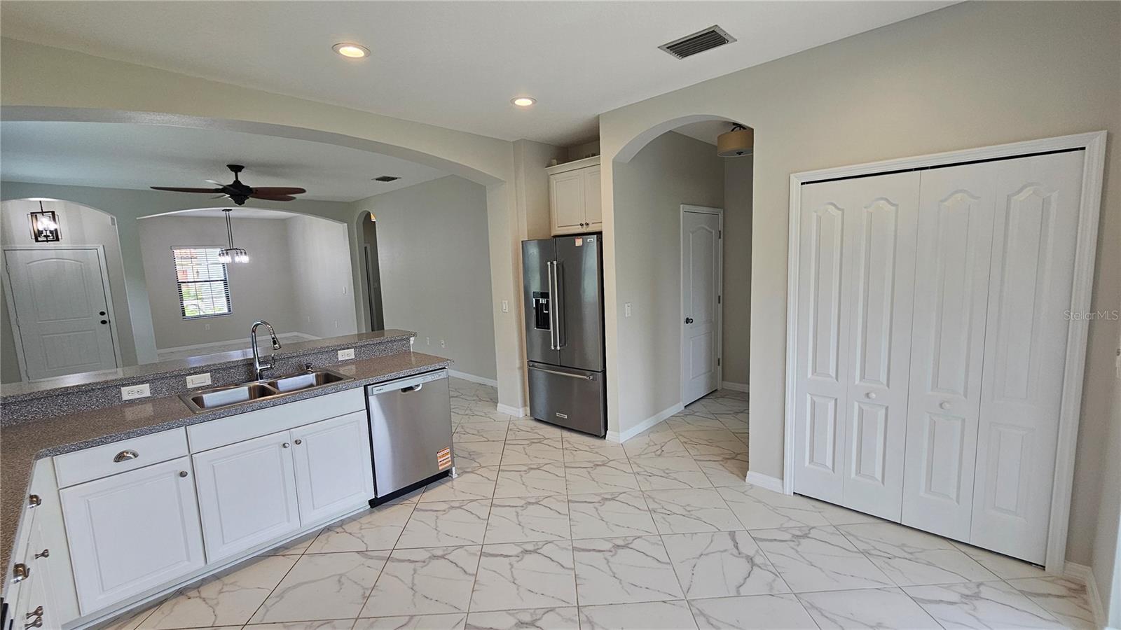 Image 5 of 34 For 447 Casalino Drive