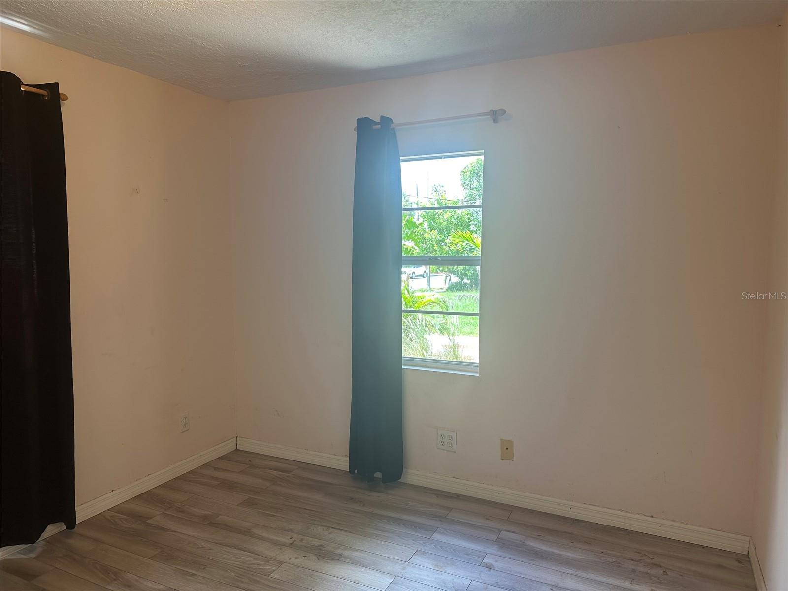 Image 13 of 31 For 1109 17th Street W