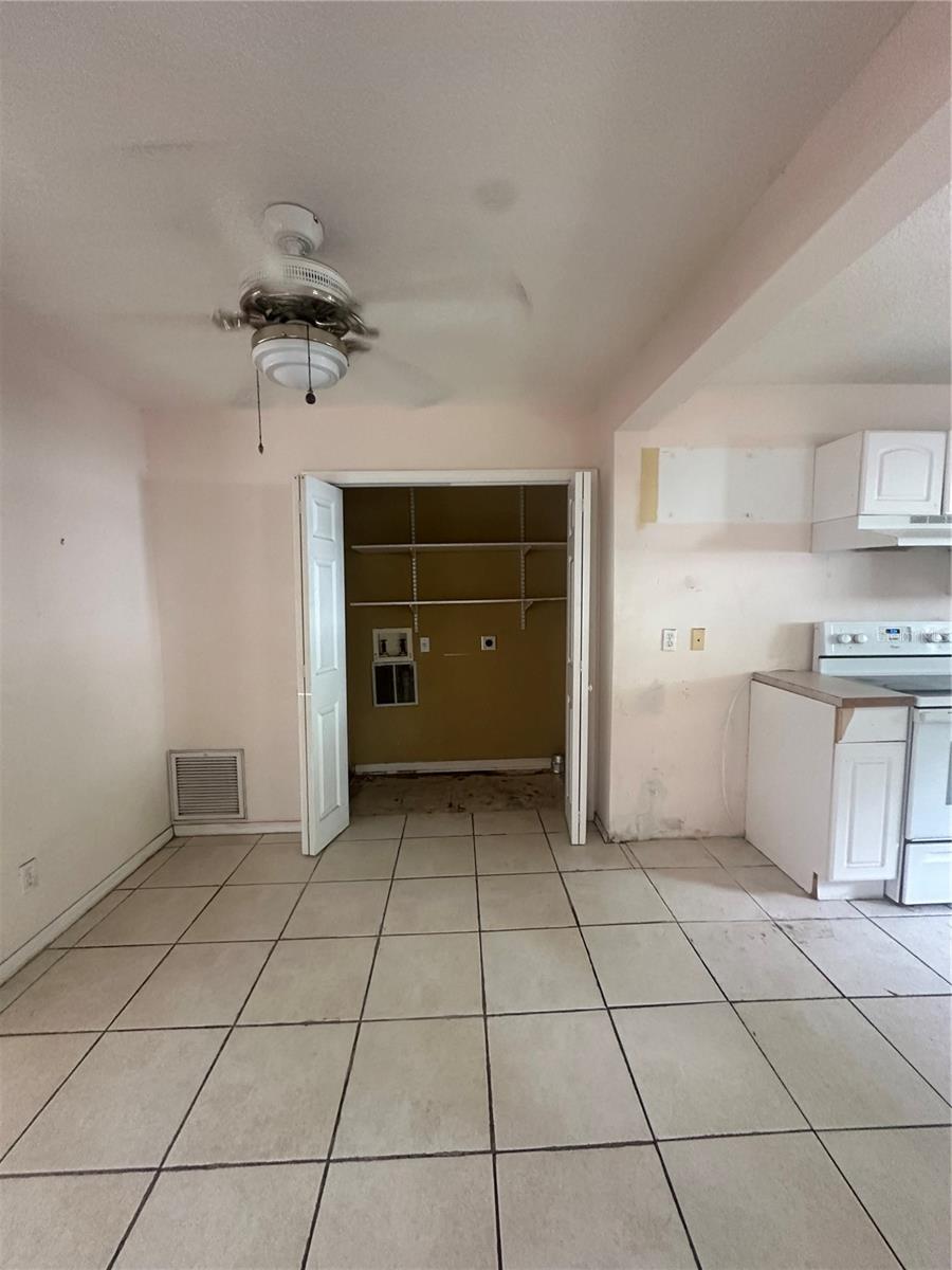 Image 24 of 31 For 1109 17th Street W