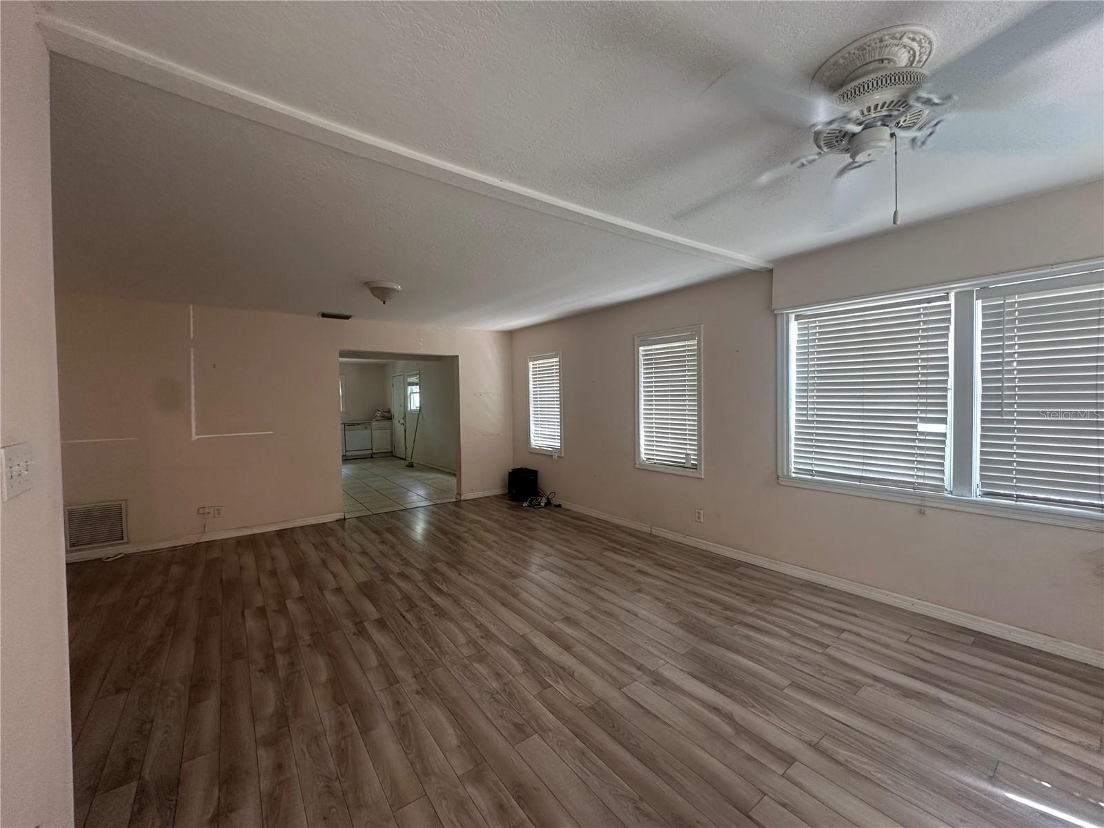 Image 29 of 31 For 1109 17th Street W