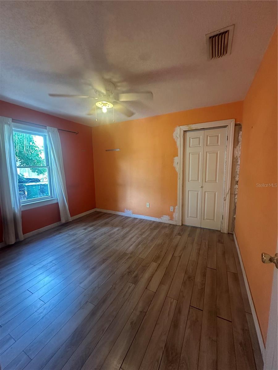 Image 8 of 31 For 1109 17th Street W