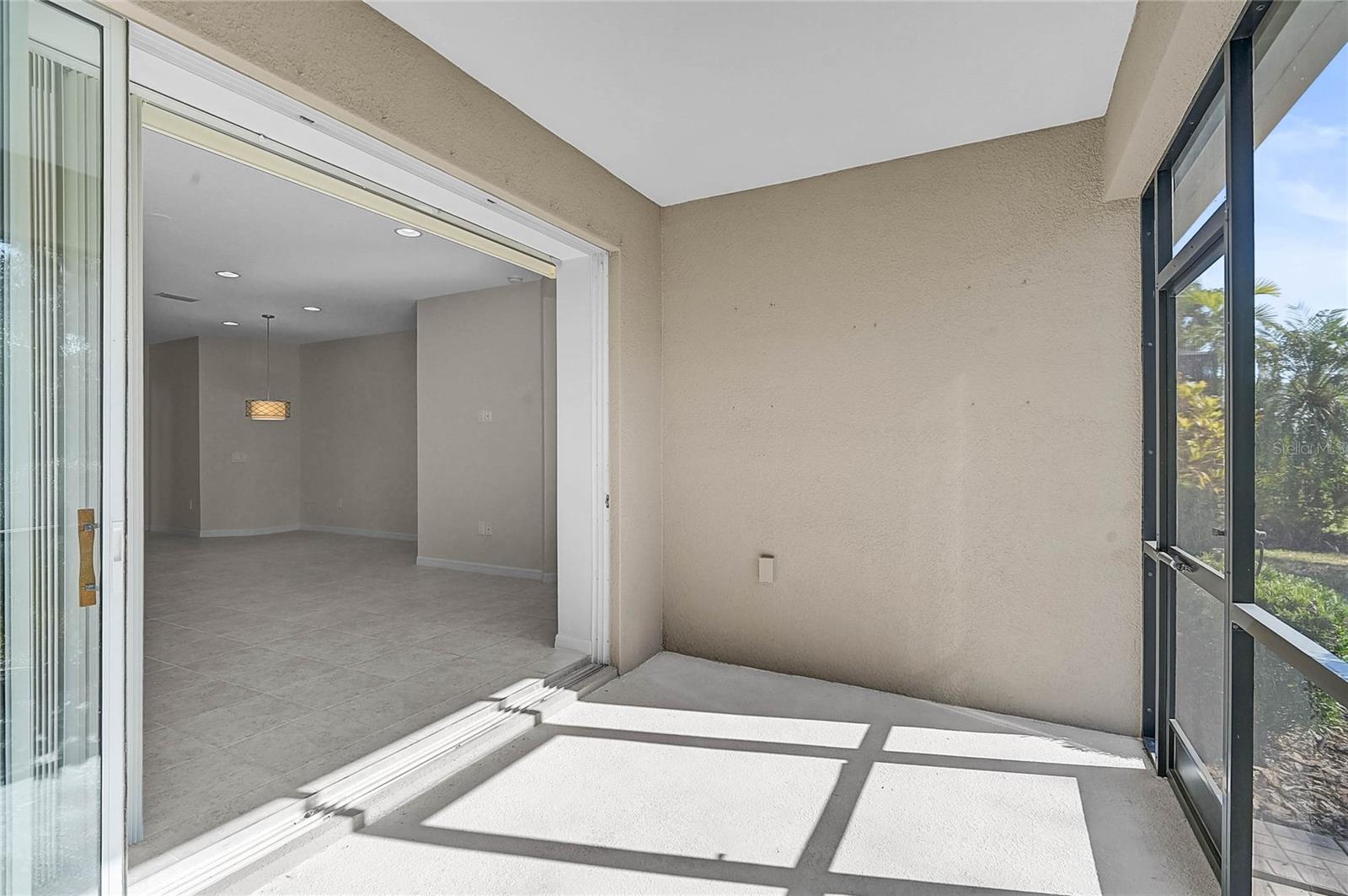 Image 13 of 41 For 4025 Wildgrass Place