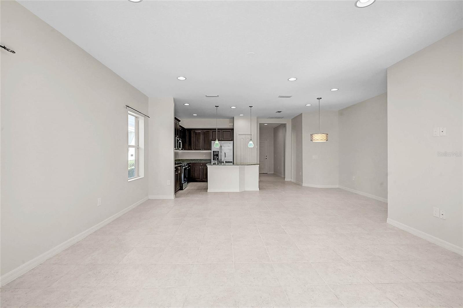 Image 20 of 41 For 4025 Wildgrass Place