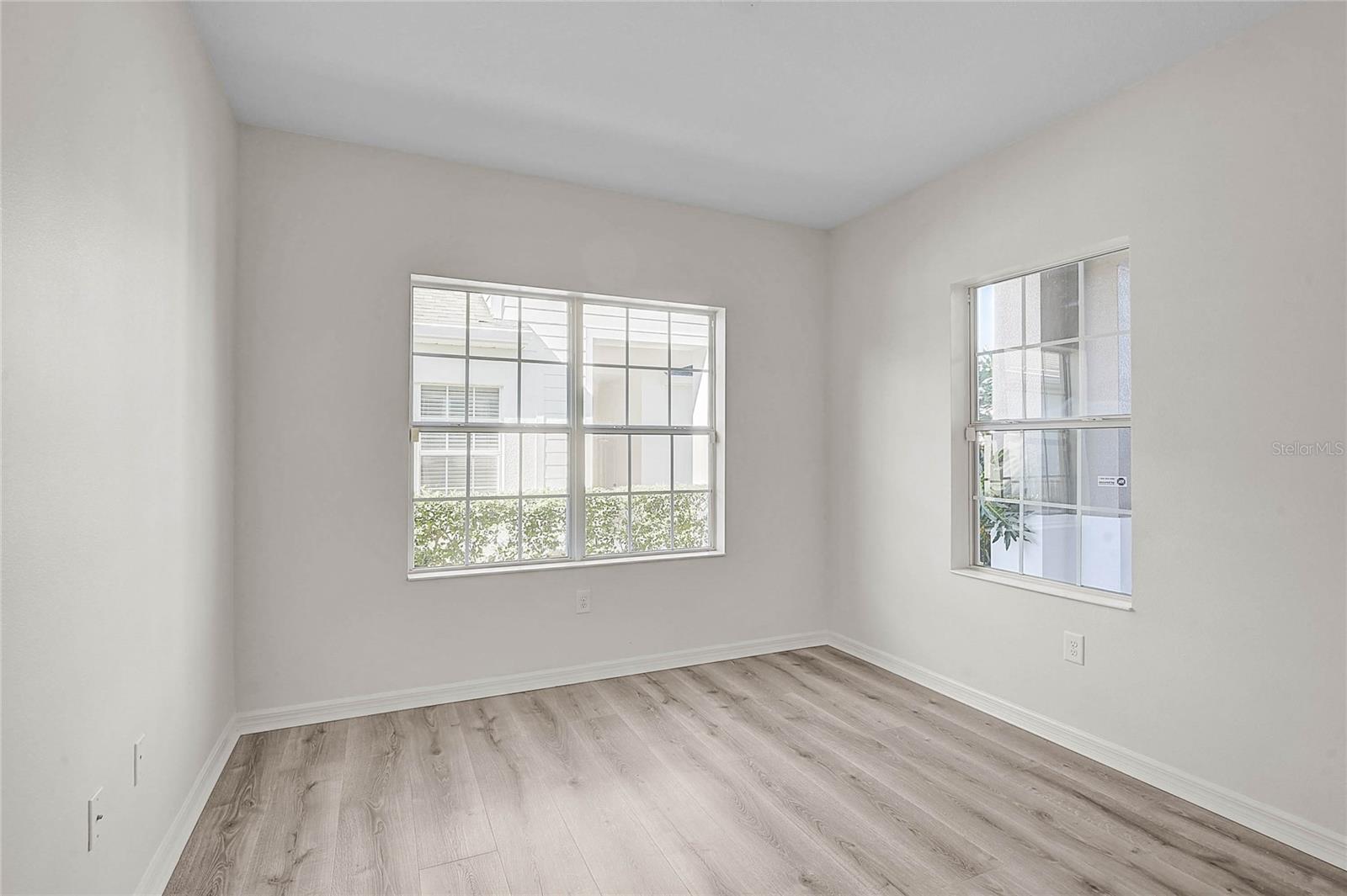 Image 26 of 41 For 4025 Wildgrass Place