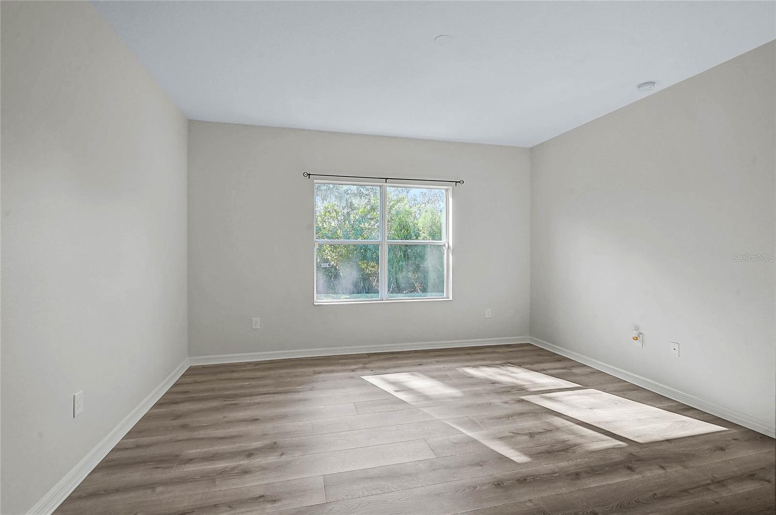 Image 28 of 41 For 4025 Wildgrass Place